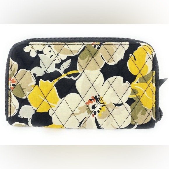 NWT♦️RETIRED♦️VERA BRADLEY DOGWOOD ZIP AROUND WALLET - Picture 2 of 10